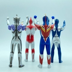 P0629627A 円谷プロ 特撮ヒーロー ウルトラマンジャック ウルトラマンレジェンド ウルトラマンコスモス ルナ ウルトラマンコスモス フューチャー シリーズ コレクション ソフビ おもちゃの画像