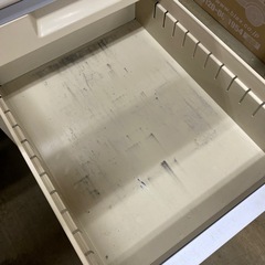 【値下げしました‼️】INB 稲葉製作所 オフィス家具 事務デスク（スチール製）の画像