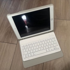 【成約済み】iPad第6世代 32GB cellular ゴールド