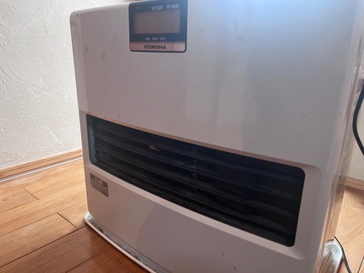 ファンヒーター　コロナ　木造19畳　少し臭い