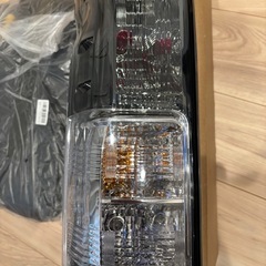 ハイエース　テールランプの画像
