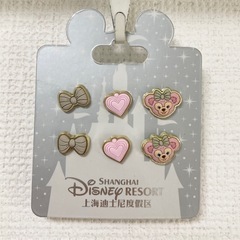 【海外限定】ダッフィー&フレンズ シェリーメイ ピアス