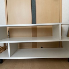 テーブル