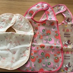 〖中古〗お食事エプロン防水タイプ3枚 の画像