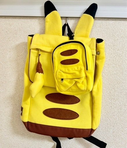 ピカみみリュックかぶせ型 Mサイズ ポーチとセット【ポケモンセンター】