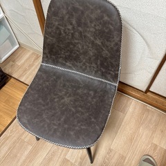 受付終了　チェアー4つの画像