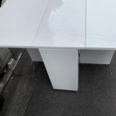 バタフライテーブルの画像