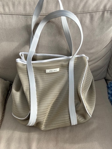 新品未使用！qbag paris ネスト Lサイズ ジップ付き　(おまけ:バッグインバッグ)