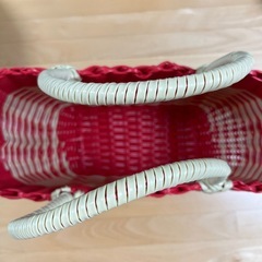 プーさん　カゴバッグ赤の画像