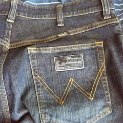 Wrangler ジーンズの画像