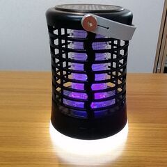 虫ゼロ生活をサポート♪電撃殺虫器が500円の画像