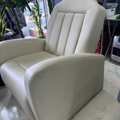 タカラベルモント 電動リクライニングソファ