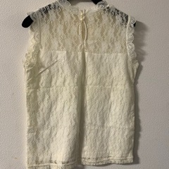 レースタンクトップの画像
