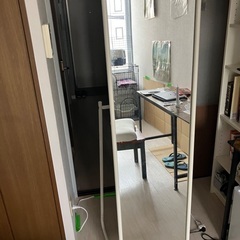 IKEA ハンガー掛け付き鏡