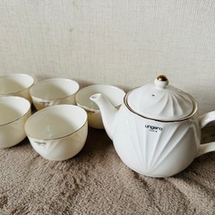 ungero ポット茶器の画像