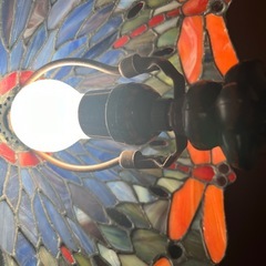 再々値下げ❗️　レトロ　アンティーク調　トンボ　ステンドグラス　スタンドランプ照明の画像