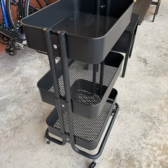 【IKEA キャスター付きワゴン ブラック】W44xD36xH7...