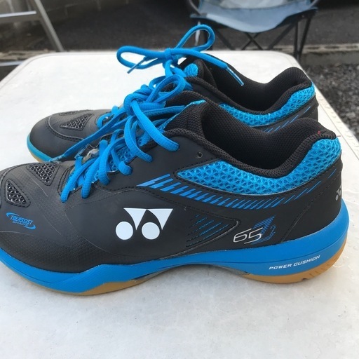 ヨネックス パワークッション65スニーカー未使用品 ヨネックス】パワー