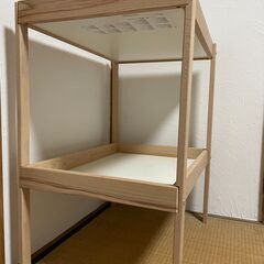 おむつ替え台とマット、カバー付き(IKEA Diaper changing table with inflatable mat and coverring)の画像