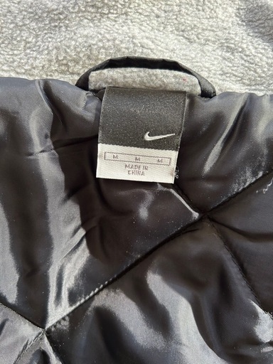 【新品未使用】NIKEジャケット