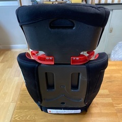 お話中　メーカー不明　ジュニアシート　痛みありの画像