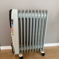 デロンギオイルヒーター  型式番号：H771015EFSN-BK の画像