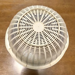 プラ　ザル　白の画像