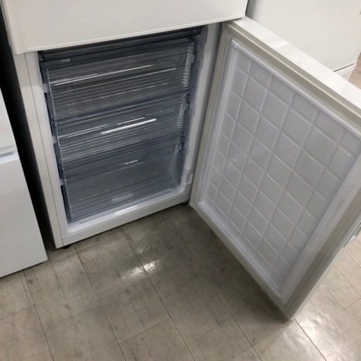 安心の6ヶ月保証付き！！ SHARP 2ドア冷蔵庫　2019年製　280L 【トレファク堺福田店】