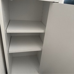 <売ります>食器棚　収納キャビネットの画像