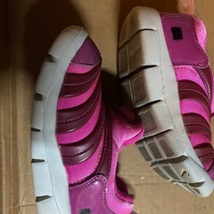 NIKE子ども靴の画像