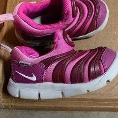 NIKE子ども靴の画像