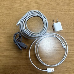 【取引中】充電器、ケーブル