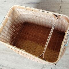 レトロ 竹籠 仕切り付き 収納ボックス 古いかご カゴ バスケット 古道具　/TJ-2267 2F南の画像