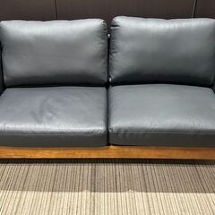 【展示品・未使用品】2.5人掛けソファ 本革 木脚 ヴィンテージ...