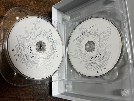 【売約済】希少美品 渡辺麻友卒業コンサート~みんなの夢が叶いますように~(Blu-ray Disc6枚組)初回生産限定盤 数量限定 生