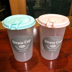 ペア2個セット　キャップ付きストローカップ コップ プラ製