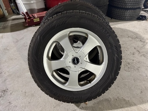 215/60R16 アイスガード60 23年製　バリ山