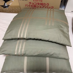【お譲りします】座布団1〜3枚の画像