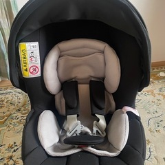 再
再値下げしました❗️　AILEBEBE チャイルドシートの画像