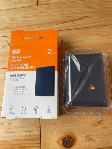 ポータブルハードディスク　2TB