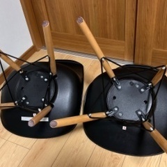 コストコ 椅子 ブラック 2脚セット（1脚の場合2000円）の画像