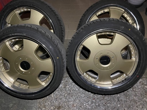 SSR ヴィエナディッシュ　18インチ8J9J  4本　バリ溝タイヤ付き