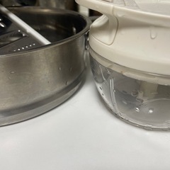 調理器具セット（鉄鍋3つ、皿、ミキサーなど）お譲りしますの画像