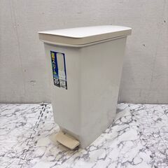  21815  キャスター付 ペダル式ダストボックス TONBO...