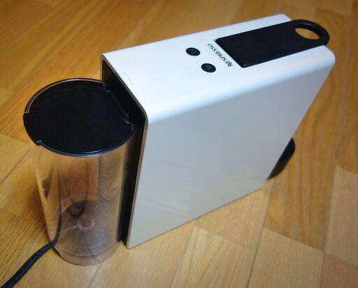 Amazon | ネスプレッソ カプセル式コーヒーメーカー エッセンサ