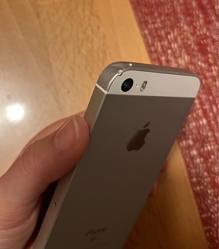 Apple iPhone SE　128GB　 第一世代　シルバー 本体 iPhone SE 第1世代 128GB シルバー iPhone SE (第1世代) 中古最安値 Apple