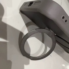 【新品未使用】iPhone15 Pro用ケースマグネットスタンド付きの画像