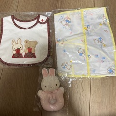 Familiar小物セット（ぬいぐるみ、スタイ、エプロン）