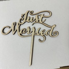 結婚式　ウェディングケーキ　ケーキトッパー