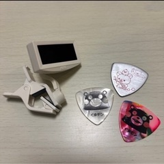 ギター　チューナー　ピック×3の画像